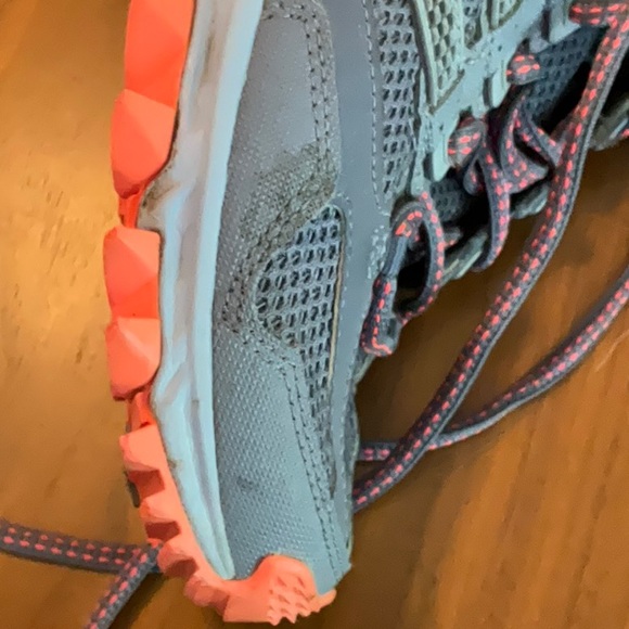 ADIDAS running shoes - Picture 5 of 8